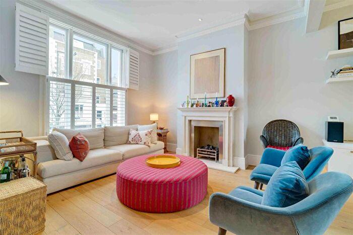 5 Bedroom Terraced House For Sale In Britannia Road, SW6