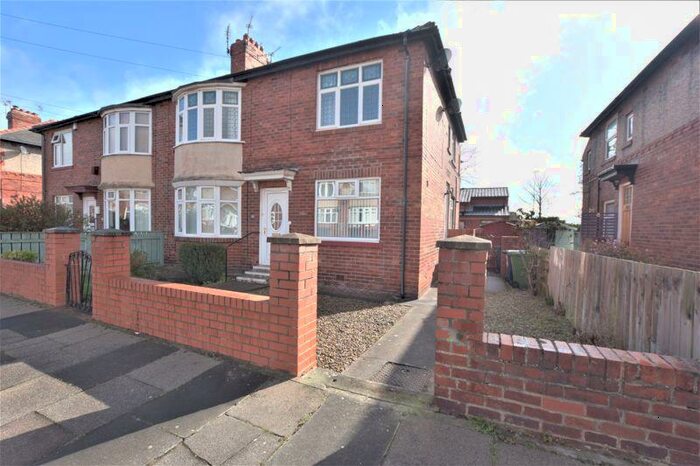 2 Bedroom Flat To Rent In Birchwood Avenue, High Heaton, NE7