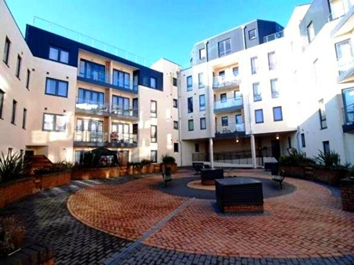 1 Bedroom Apartment To Rent In High Road, Willesden, London, NW10