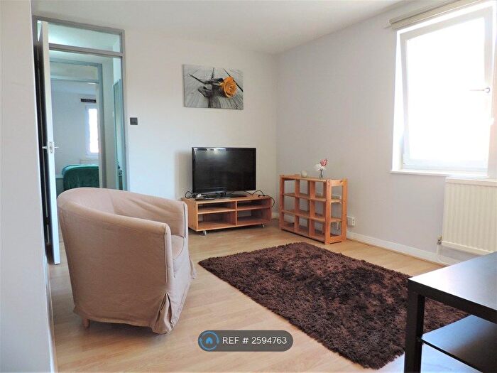 2 Bedroom Flat To Rent In Consul Court, Cambridge, CB4