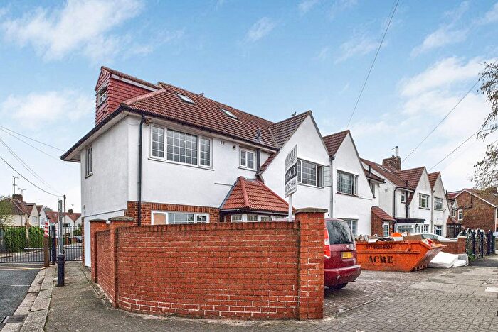 9 Bedroom End Of Terrace House For Sale In Horsenden Lane South, Greenford, UB6