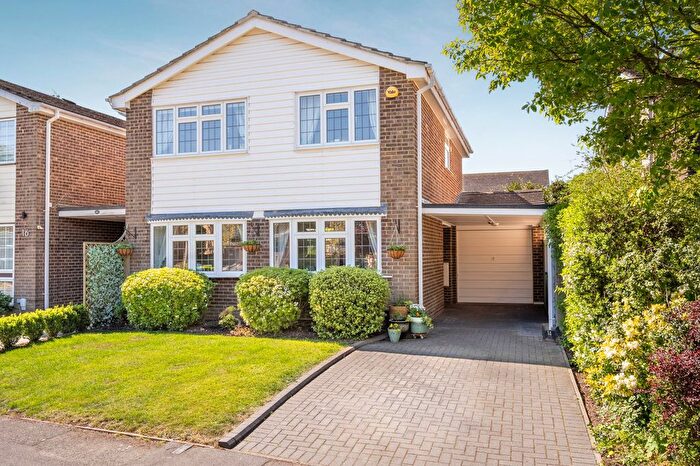 4 Bedroom Detached House For Sale In Vernon Drive, Ascot, SL5