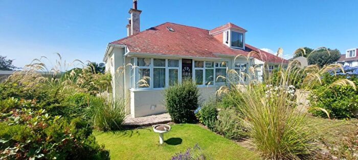 3 Bedroom Semi-Detached Bungalow For Sale In Haylie Gardens, Largs, KA30