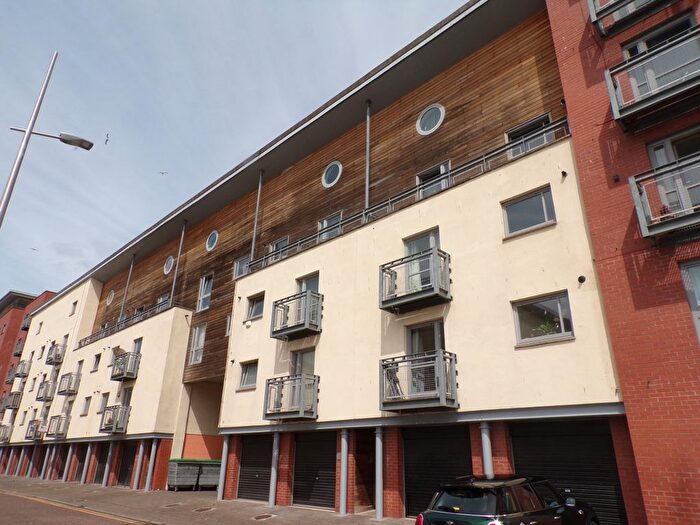 2 Bedroom Flat To Rent In Thorter Row, Dundee, DD1