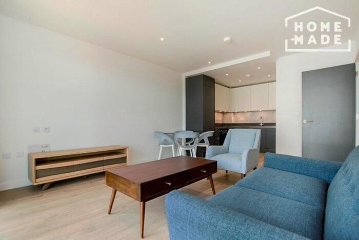 1 Bedroom Flat To Rent In Merchants House, Stratford, E20