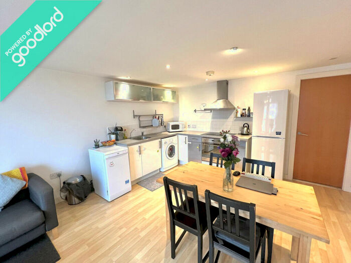 2 Bedroom Apartment To Rent In Lakeside Rise, Manchester, M9