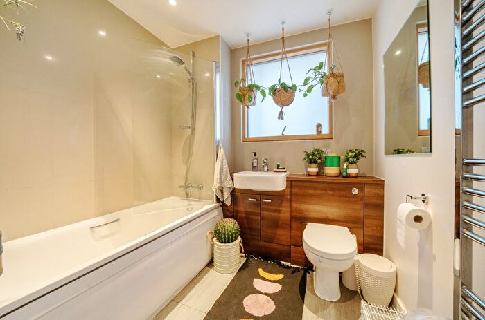 2 Bedroom Flat For Sale In Deepak House, Garratt Lane, London, SW17