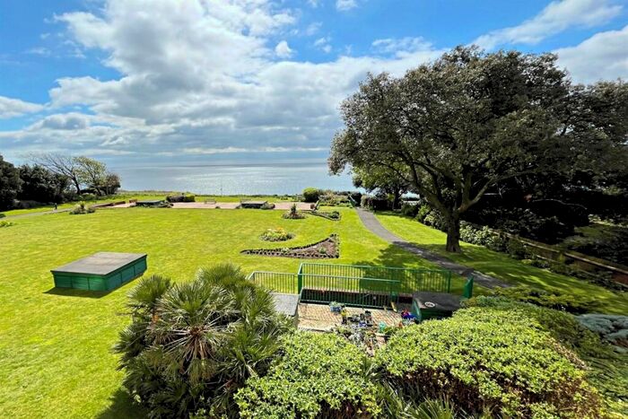 3 Bedroom Flat To Rent In Bournemouth, BH1