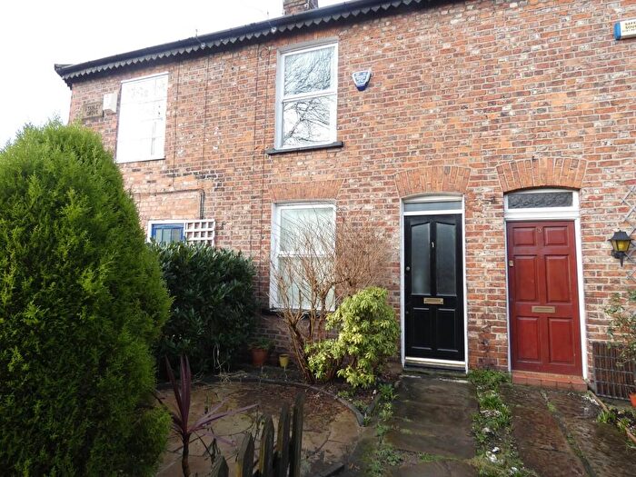 2 Bedroom End Of Terrace House To Rent In Stanley Grove, Chorlton, M21