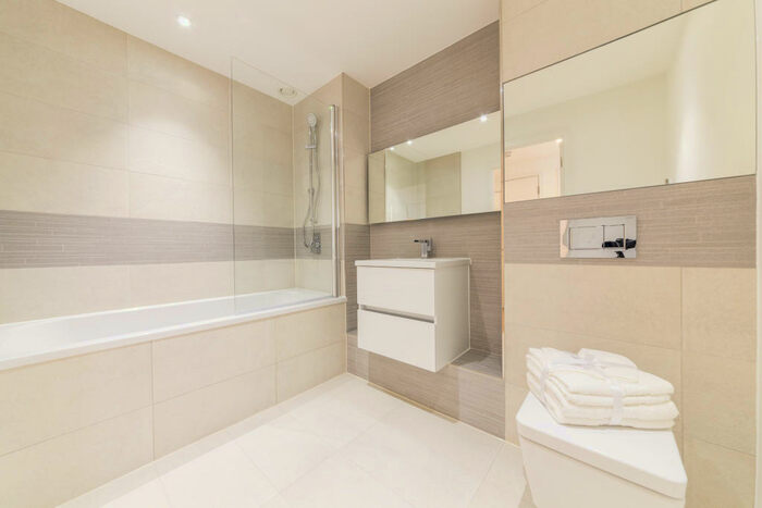 1 Bedroom Apartment To Rent In Endeavour House, Marine Wharf, London, SE16