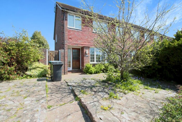 3 Bedroom End Of Terrace House To Rent In Horsham Road, Findon, BN14