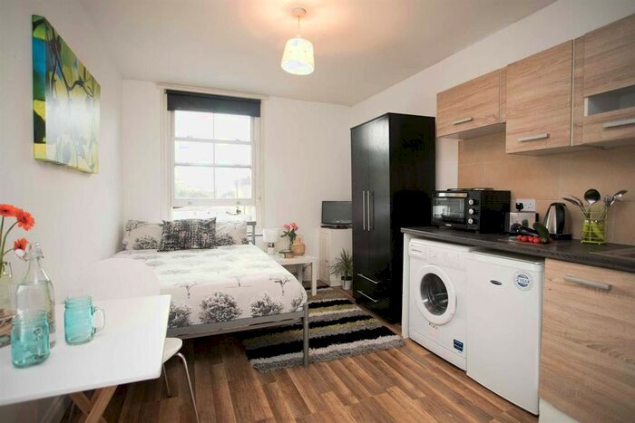 1 Bedroom Studio To Rent In Brent Street, Hendon, NW4