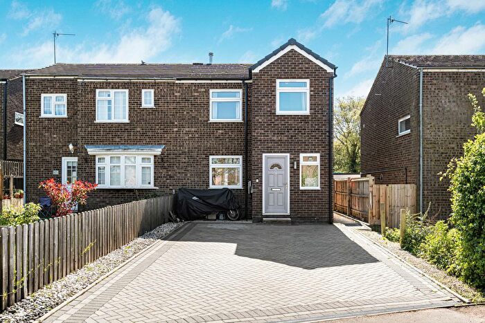 3 Bedroom Semi-Detached House For Sale In Williams Close, Milton Keynes, MK19