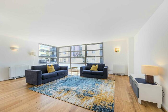 2 Bedroom Apartment To Rent In New Wharf Road, Kings Cross, N1