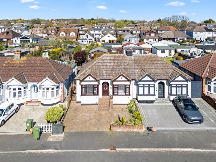 3 Bedroom Semi Detached Bungalow For Sale In Ingreway, Harold Wood, RM3