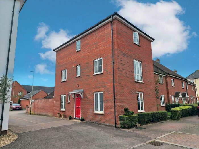 5 Bedroom End Of Terrace House For Sale In Alsa Brook Meadow, Tiverton, EX16