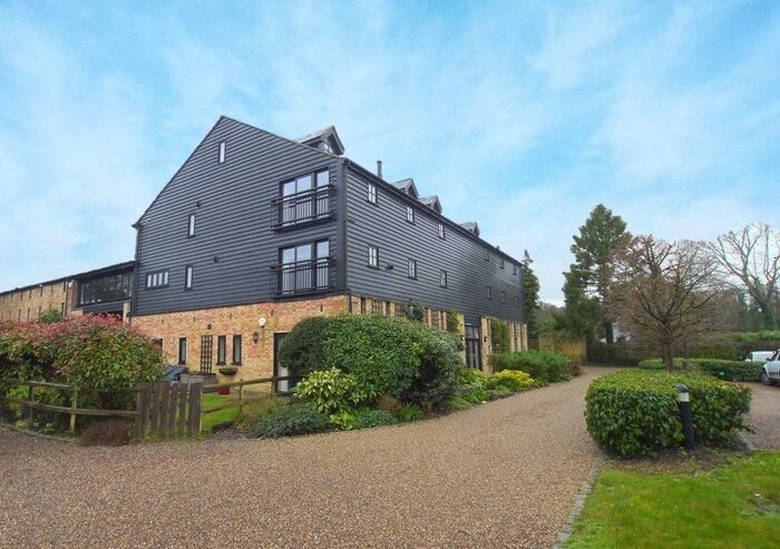 2 Bedroom Property For Sale In Main Road, Knockholt, Sevenoaks, TN14