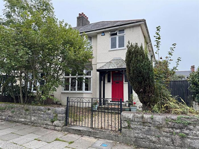 4 Bedroom Semi-Detached House For Sale In Mannamead, Plymouth, PL3