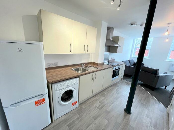 2 Bedroom House To Rent In Studio House, Mount Street, NG7