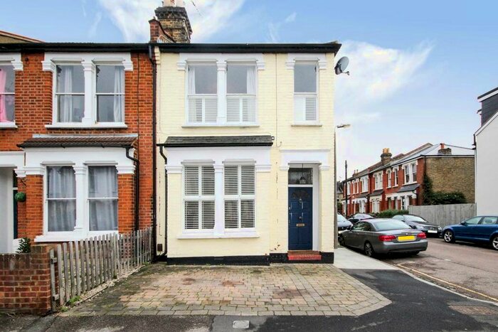 3 Bedroom Terraced House To Rent In Lion Road, Twickenham, TW1