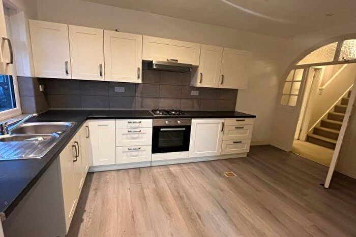 3 Bedroom Flat To Rent In Strathmore Road, Doncaster, DN2