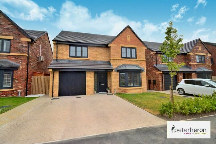 4 Bedroom Detached House For Sale In Redmill Close, South Bents, Sunderland, SR6