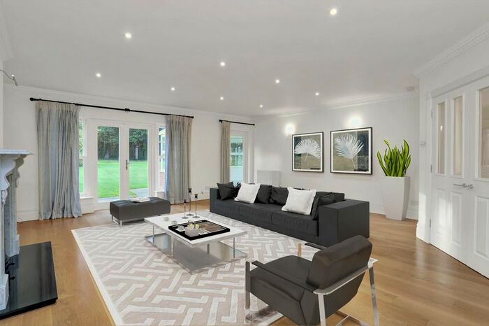 6 Bedroom Detached House To Rent In Mayfield Road, Weybridge, KT13