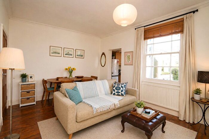 1 Bedroom Flat For Sale In Brighton Road, Redland, Bristol, BS6