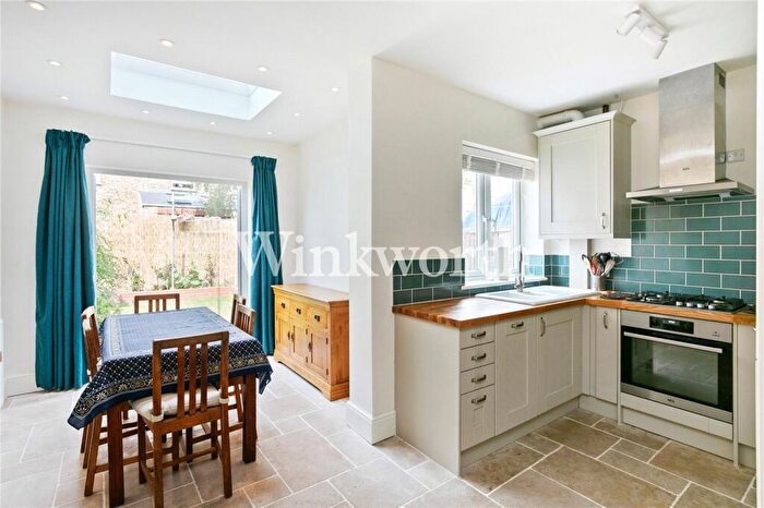 2 Bedroom Terraced House To Rent In Maurice Avenue, London, N22