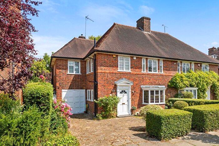 4 Bedroom Semi-Detached House For Sale In Litchfield Way, Hampstead Garden Suburb, NW11