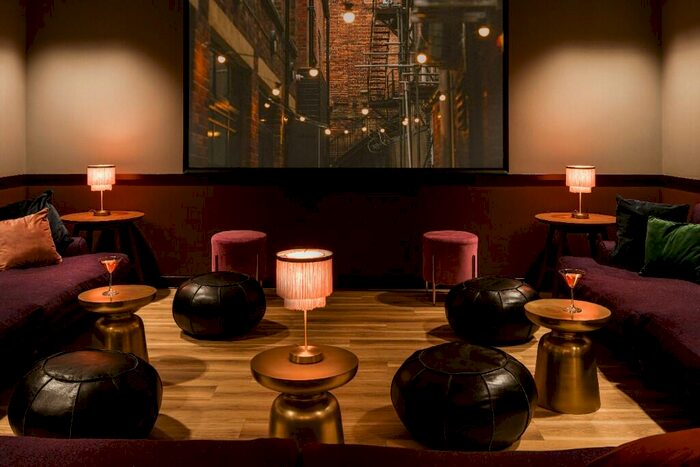 2 Bedroom Apartment To Rent In Aaron House, Leodis Square, LS11