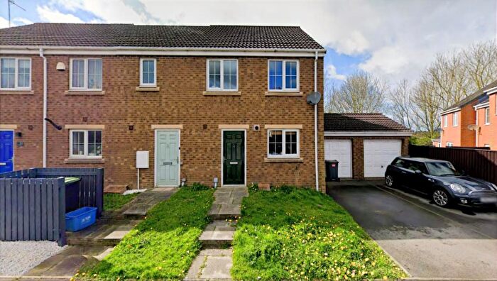3 Bedroom House To Rent In Finchale View, West Rainton, DH4