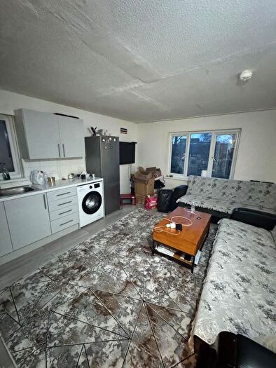 1 Bedroom Flat To Rent In Sycamore Close, London, N9