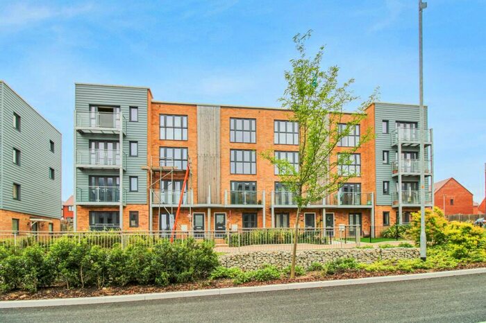 4 Bedroom Town House To Rent In Clapperknapper, Castle Hill, Ebbsfleet Valley, Swanscombe, DA10