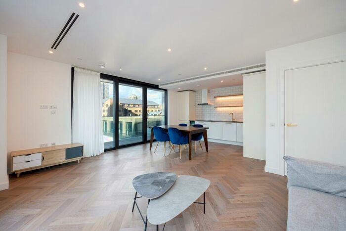 2 Bedroom Apartment To Rent In Gauging Square London, E1W
