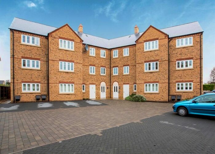 1 Bedroom Flat To Rent In Kings Lane, St. Neots PE19