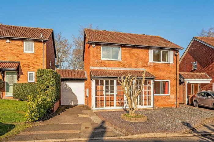 4 Bedroom Detached House To Rent In Framefield Drive, Solihull, B91