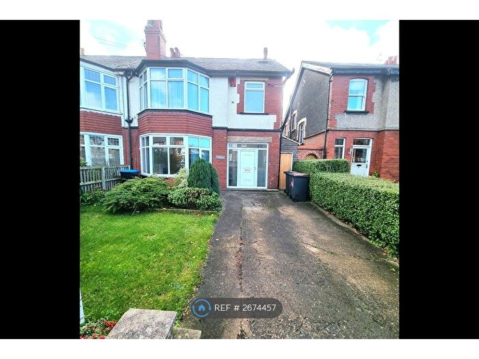 1 Bedroom Flat To Rent In Lynton Gardens, Harrogate, HG1