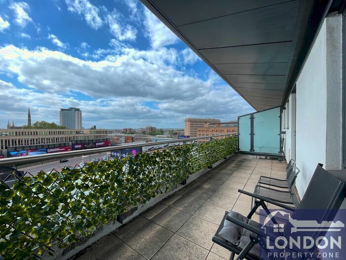 1 Bedroom Flat To Rent In Warwick Road, Earls Court, London, W14