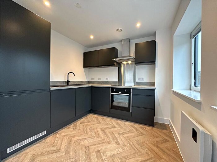 2 Bedroom Apartment For Sale In Crosby Road North, Waterloo, L22