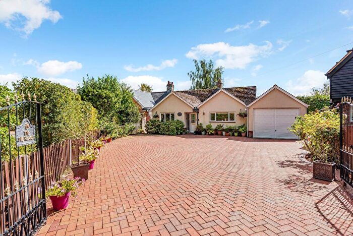 4 Bedroom Semi-Detached Bungalow For Sale In Romsey Road, West Wellow, Romsey, SO51