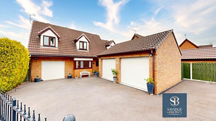 5 Bedroom Detached House For Sale In Linden Court, Clay Cross, S45