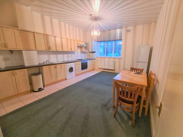 1 Bedroom Flat To Rent In Lewisham Way, New Cross, London, SE14