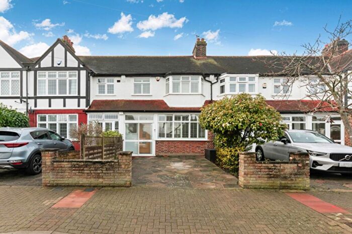 3 Bedroom Terraced House For Sale In Aviemore Way, Beckenham, BR3