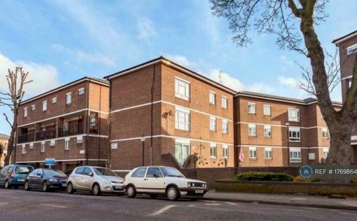 3 Bedroom Flat To Rent In Hungerford Road, London, N7