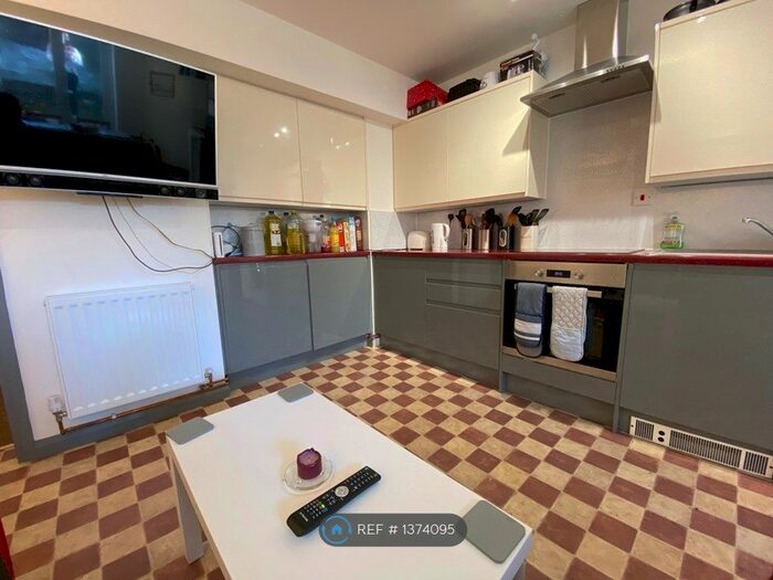 3 Bedroom End Of Terrace House To Rent In New Town Street, Canterbury, CT1