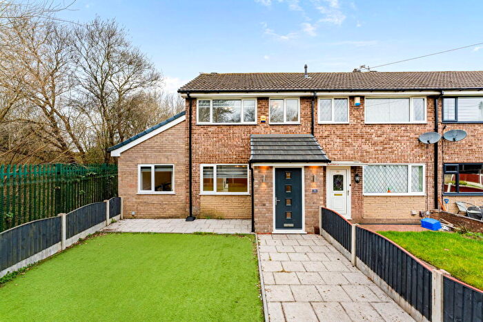 3 Bedroom End Of Terrace House For Sale In Howden Close, North Reddish, Stockport, SK5