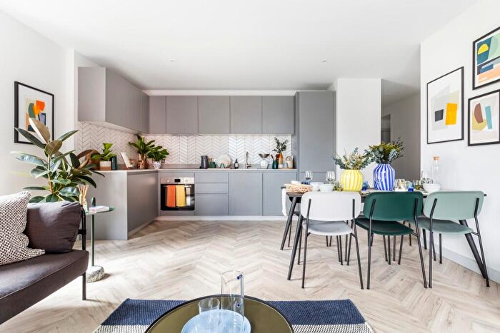 3 Bedroom Apartment To Rent In Rosewood, BS2