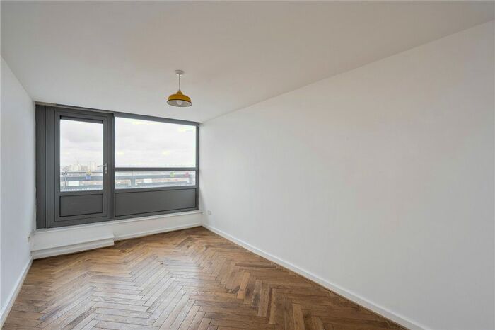 1 Bedroom Flat To Rent In New Park Road, London, SW2