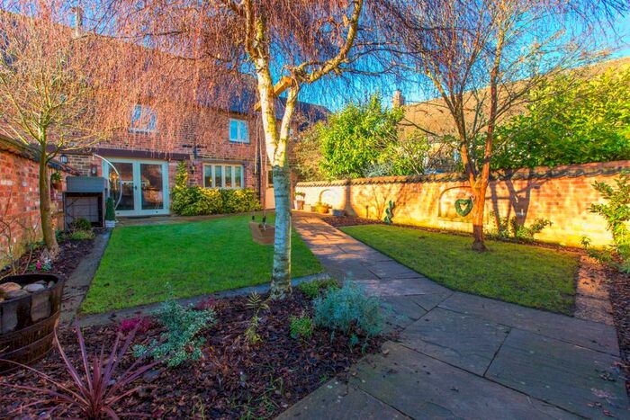 3 Bedroom Link Detached House To Rent In Gables Lane, Broughton, Kettering, NN14